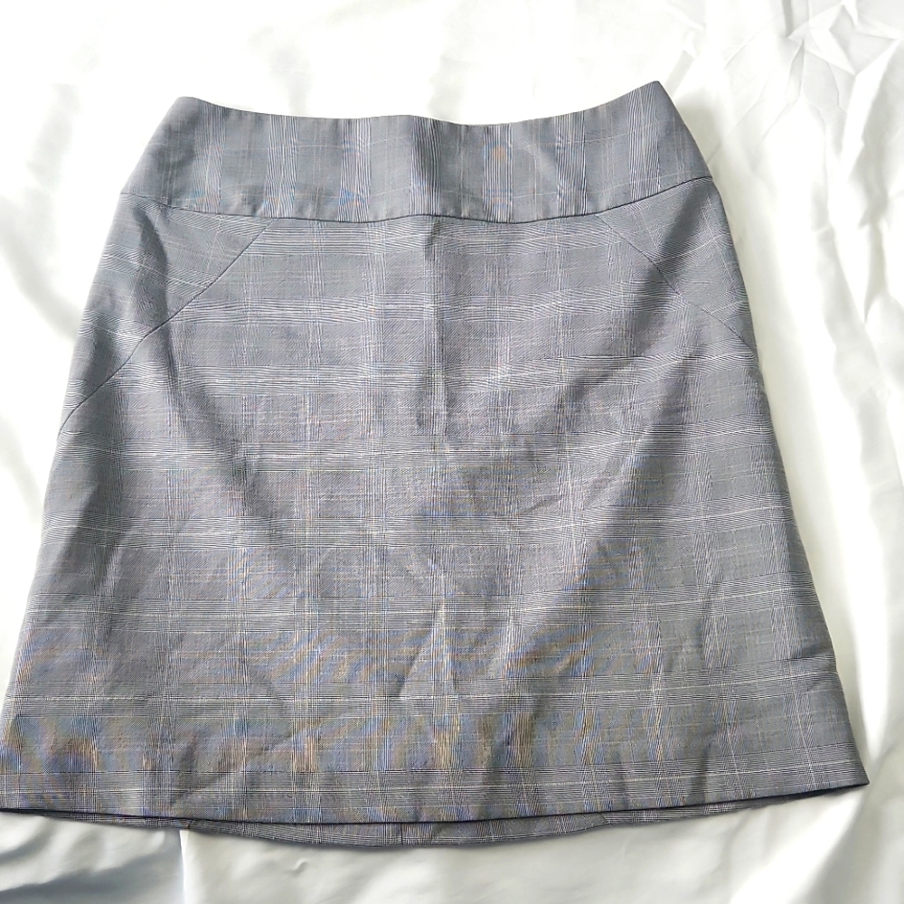 Banana Republic size 4 skirt